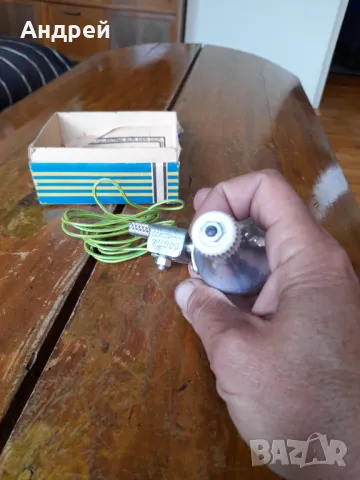 Старо динамо за велосипед Ruhla, снимка 5 - Други ценни предмети - 50273778