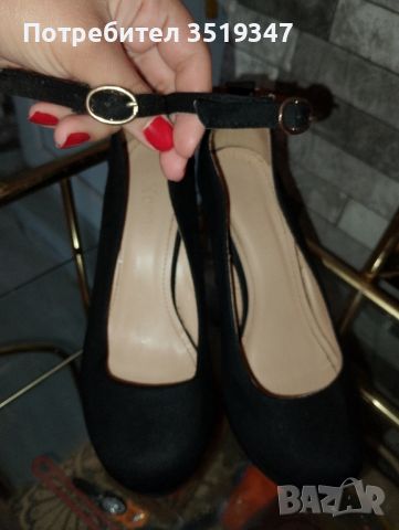 Черни Велурени обувки , снимка 3 - Дамски обувки на ток - 45825694
