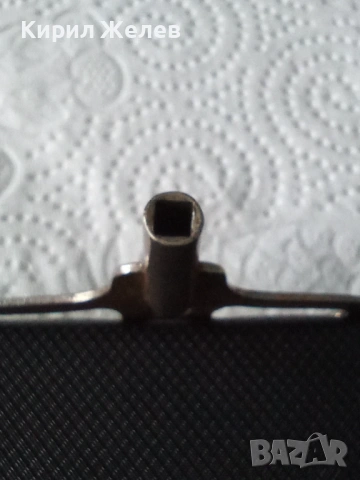 Ключ за стенен часовник 53391, снимка 7 - Антикварни и старинни предмети - 53137634