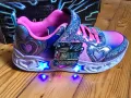 Чисто нови светещи маратонки Skechers star lights, снимка 5