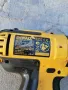 Дрелка Dewalt с 2 батерии и зарядно , снимка 3