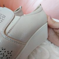 Бежови обувки с перлен ефект, снимка 3 - Дамски ежедневни обувки - 45495276