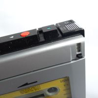 Мини записващо устройство Walkman диктовка Sanyo TRC 2300, снимка 5 - Антикварни и старинни предмети - 45687087
