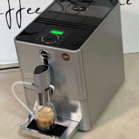 Кафемашина кафе автомат jura ena 9 micro с гаранция, снимка 3 - Кафемашини - 44984625