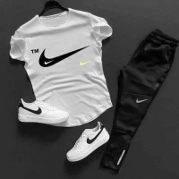 мъжки екип Nike , снимка 4 - Спортни дрехи, екипи - 44996185