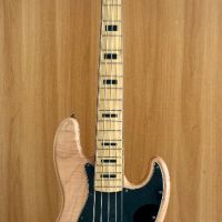 Fender Squier classic vibe 70's Jazz Bass V бас китара, снимка 1 - Китари - 45205273