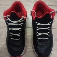 Air Jordan Max Aura 3 Leather 41, снимка 3 - Маратонки - 45724726