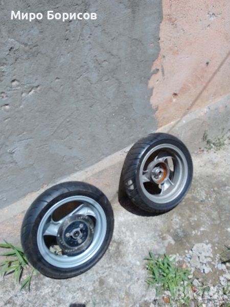Джанти за скутер с гуми, снимка 1
