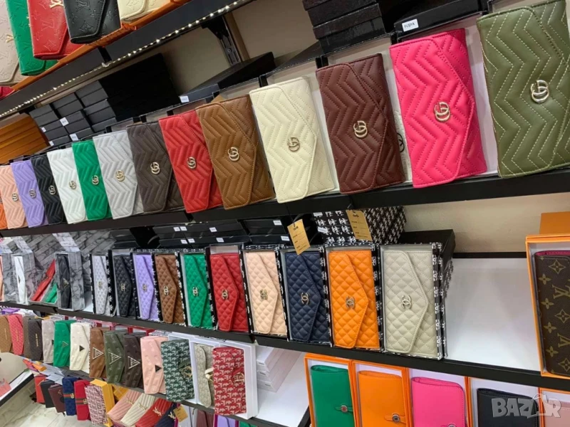 портмонета в кутия gucci chanel christian dior louis vuitton ysl saint laurent , снимка 1