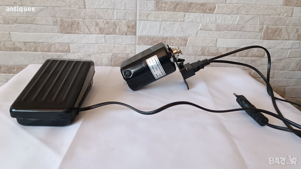 Мотор + педал за шевна машина - 100W - 220V - 7000 об.м., снимка 1