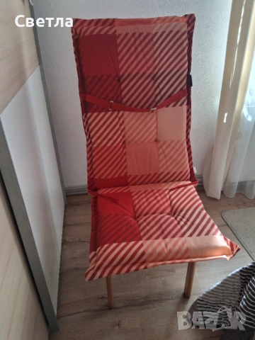 Продавам възглавници за стол с висока облегалка