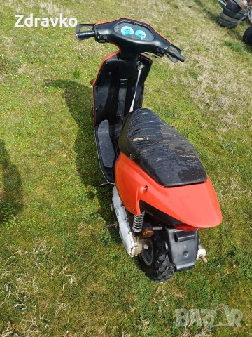 Скутер априлия рали 50, снимка 4 - Мотоциклети и мототехника - 53694727