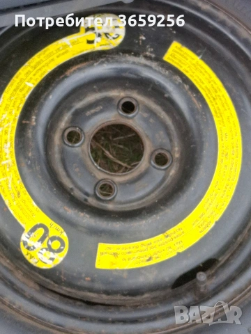 дачия сандеро, снимка 3 - Гуми и джанти - 53910527