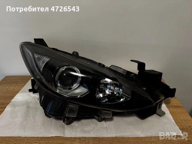 Десен халогенен оригинален фар за Mazda 3 BM 2015.