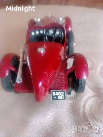 Alfa Romeo 2300 Monza 1:18, снимка 2 - Колекции - 54059557