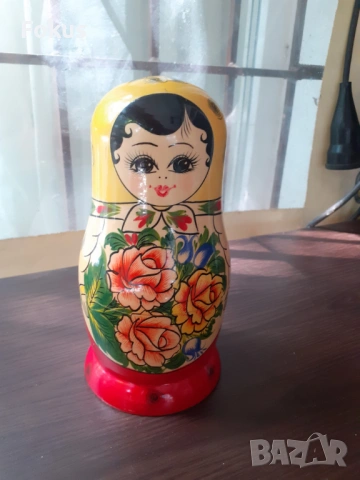 Прекрасна стара руска кукла матрьошка 8 в 1 с етикет, снимка 6 - Антикварни и старинни предмети - 53275518