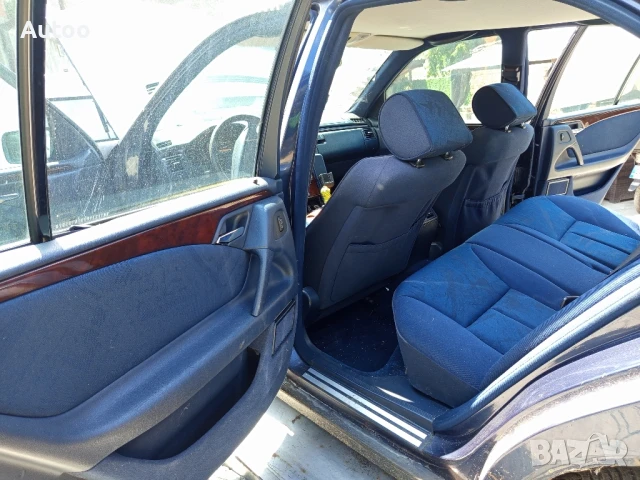 Мерцедес Е220 95к.с на части , снимка 6 - Автомобили и джипове - 50836801