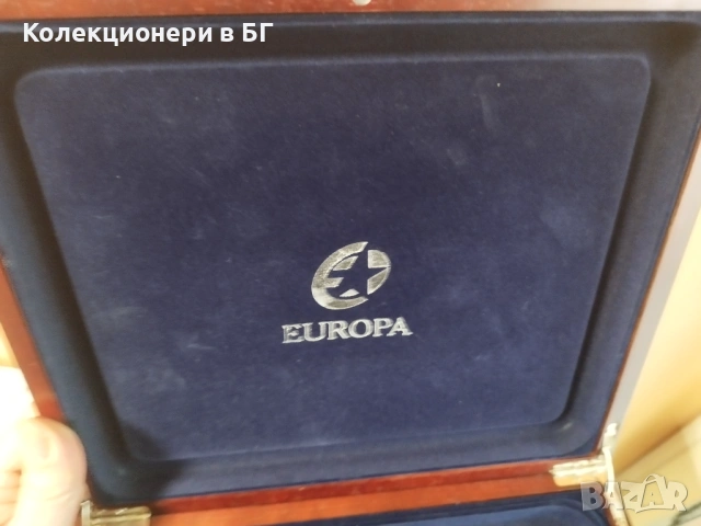 ДЪРВЕНА КУТИЯ ЗА СЪХРАНЕНИЕ НА МОНЕТИ /виж описанието/, снимка 4 - Нумизматика и бонистика - 53648562