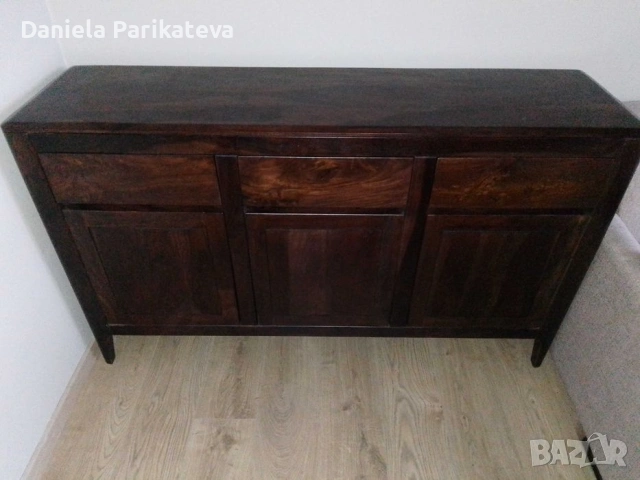 Бюфет Kare design Brooklyn Walnut от масив в тъмно кафяво