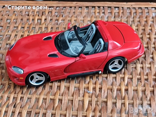 КАБРИОЛЕТО РОУДСТЪР СПОРТЕН АВТОМОБИЛ 1:18 , снимка 5 - Други ценни предмети - 51433433