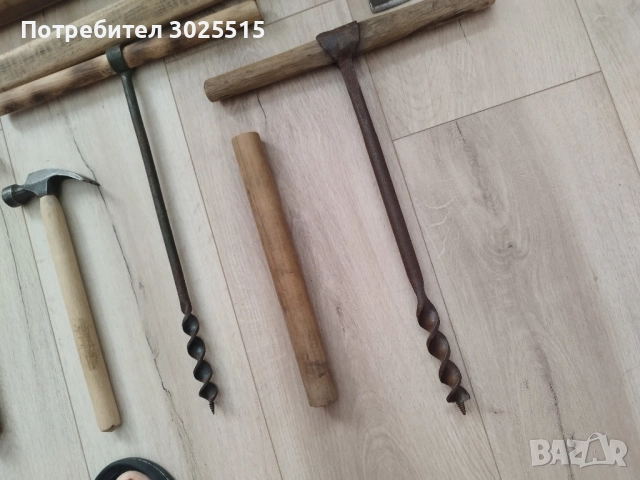Стар автентичен свредел, дървен сап, чук, тесла, снимка 3 - Колекции - 42934215