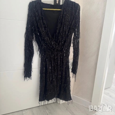 Рокля с пайети и ресни