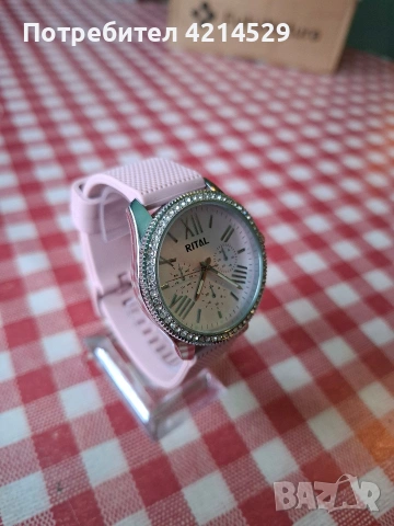 Дамски часовник, снимка 2 - Дамски - 50743244