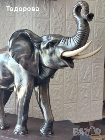 Огромна сребърна фигура на слон.Сребро 800, снимка 7 - Антикварни и старинни предмети - 52181423