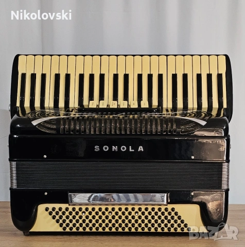 Акордеон Sonola, снимка 2 - Акордеони - 54187302