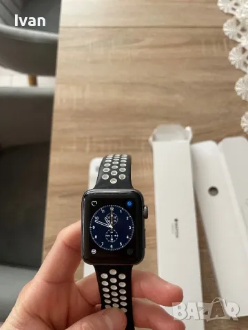 Apple watch series 3 42MM, снимка 4 - Смарт гривни - 48674371