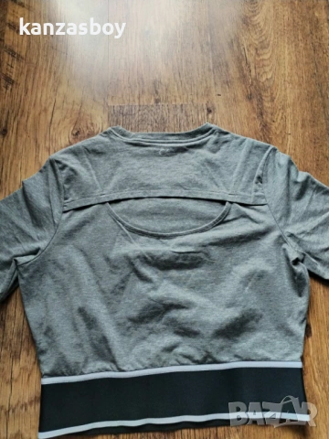 Calvin Klein Performance Women's t-shirt s/s grey - страхотна дамска тениска КАТО НОВА С, снимка 10 - Тениски - 54078361