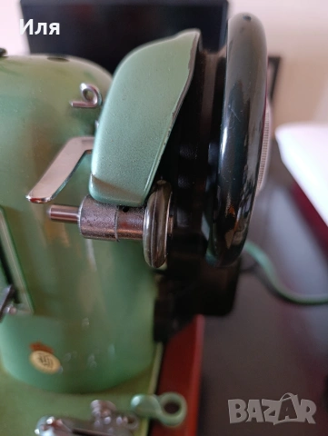 Husqvarna vintage, снимка 11 - Шевни машини - 54178887