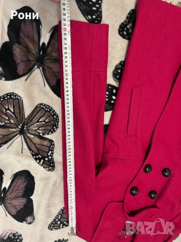 Дамско палто Guess, снимка 5 - Палта, манта - 53265500