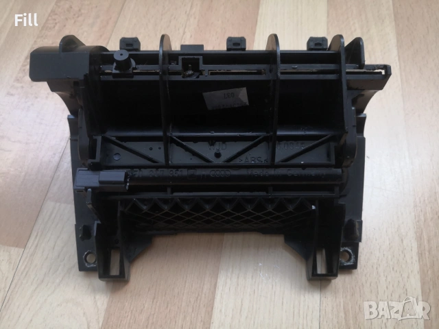 Audi a4 b7 пепелник драскан алуминий, снимка 3 - Части - 53824802