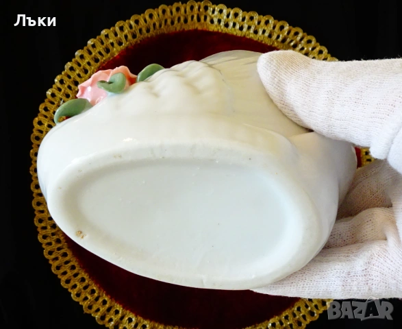 Лебед порцеланова фигура,бижутерка с рози,злато. , снимка 5 - Статуетки - 53830180