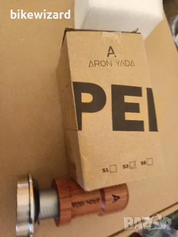 Тампер за кафе AronYada 53 мм. динамометричен с дръжка от дърво НОВ, снимка 9 - Други - 50092098