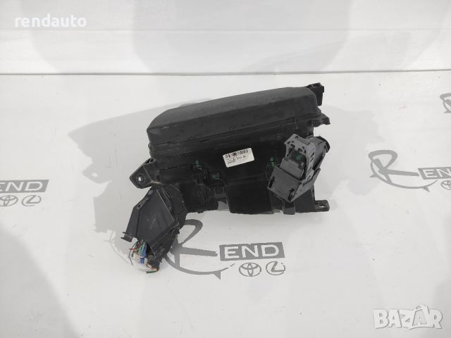 Бушонно табло бушониера за Toyota Corolla E18 2013-2019 1ZR 821150ZE12 82662-02740, снимка 1 - Части - 45217103