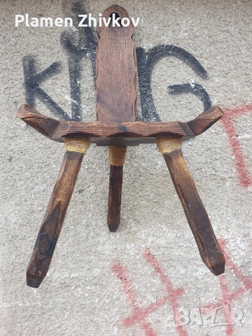 Трикрако дървено столче Много красива майсторска изработка ., снимка 3 - Декорация за дома - 53411308
