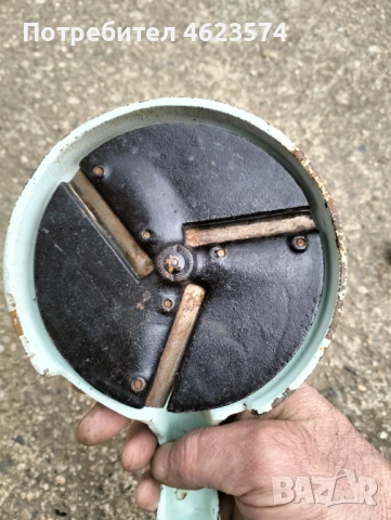 Стара машинка за рязане на зеленчуци, снимка 3 - Антикварни и старинни предмети - 53859130