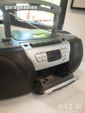 Стар радиокасетофон AIWA работещ, снимка 4 - Антикварни и старинни предмети - 52777916