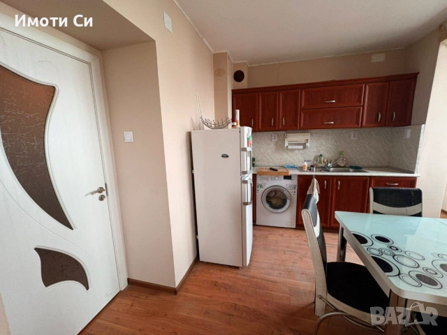 Тристаен апартамент, снимка 2 - Апартаменти - 53912733