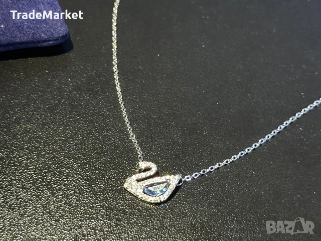 Ново дамско колие Swarovski Swan Necklace Silver с пълна опаковка, снимка 2 - Колиета, медальони, синджири - 54279924