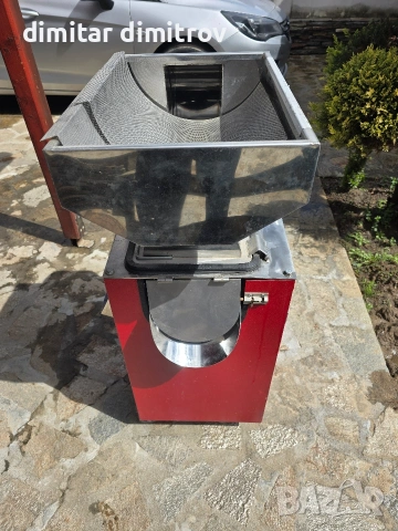 машина за смилане на плодове с отделяне на костилката, снимка 2 - Шевни машини - 54065843