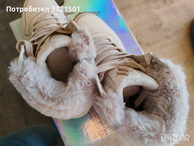 Зимни боти Skechers, снимка 3 - Дамски боти - 52801349