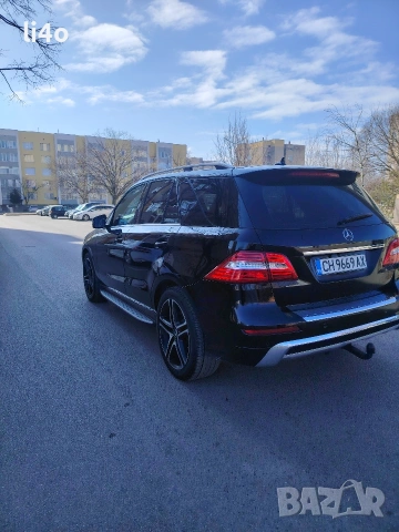 Мерцедес Мл 350 бензин АМГ пакет 2014г , снимка 4 - Автомобили и джипове - 53926842