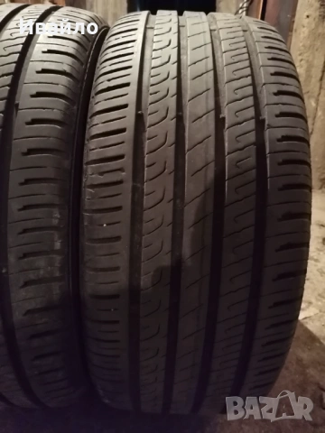 Продавам 2 броя летни гуми 225.45.17 на 1 сезон дот 2020 Barum , снимка 2 - Гуми и джанти - 54101043