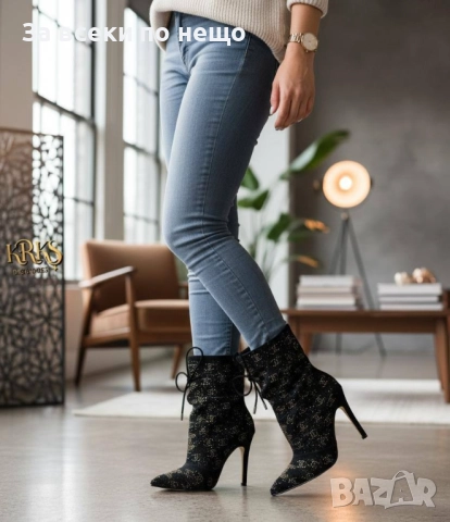 Chanel Дамски Боти На Ток - Налични Различни Цветове Код SK295, снимка 3 - Дамски боти - 52598466