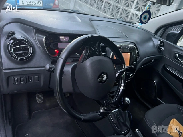 Renault Captur, снимка 11 - Автомобили и джипове - 53598823