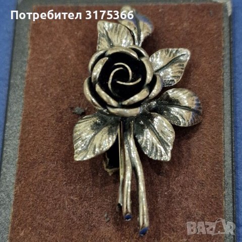 Стара сребърна брошка 30 те години на XX век, снимка 1 - Антикварни и старинни предмети - 45687663