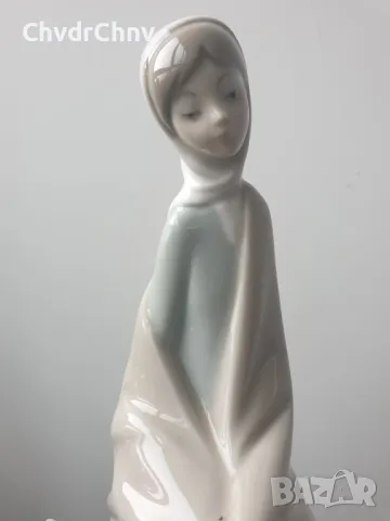 НАО ЛАДРО испанска порцеланова фигура на момиче с прасенца/NAO Lladro статуетка 25см, снимка 7 - Колекции - 47101389